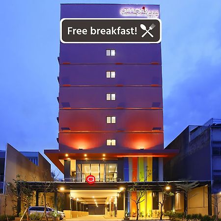 Amaris Hotel Pasar Baru Jakarta Exterior foto