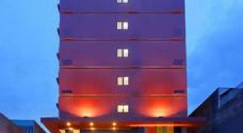 Amaris Hotel Pasar Baru Jakarta Exterior foto